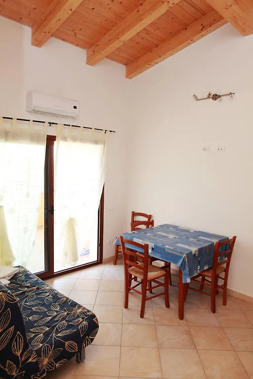 Aparthotel Villa Rosanna Isola Rossa